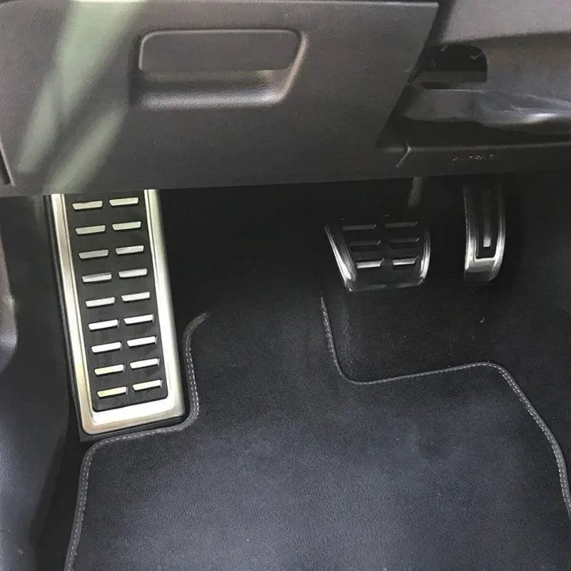 Couvre-pédales en acier inox – Compatibles VW Golf 7/8, Polo, Passat, Skoda (2014–2023)