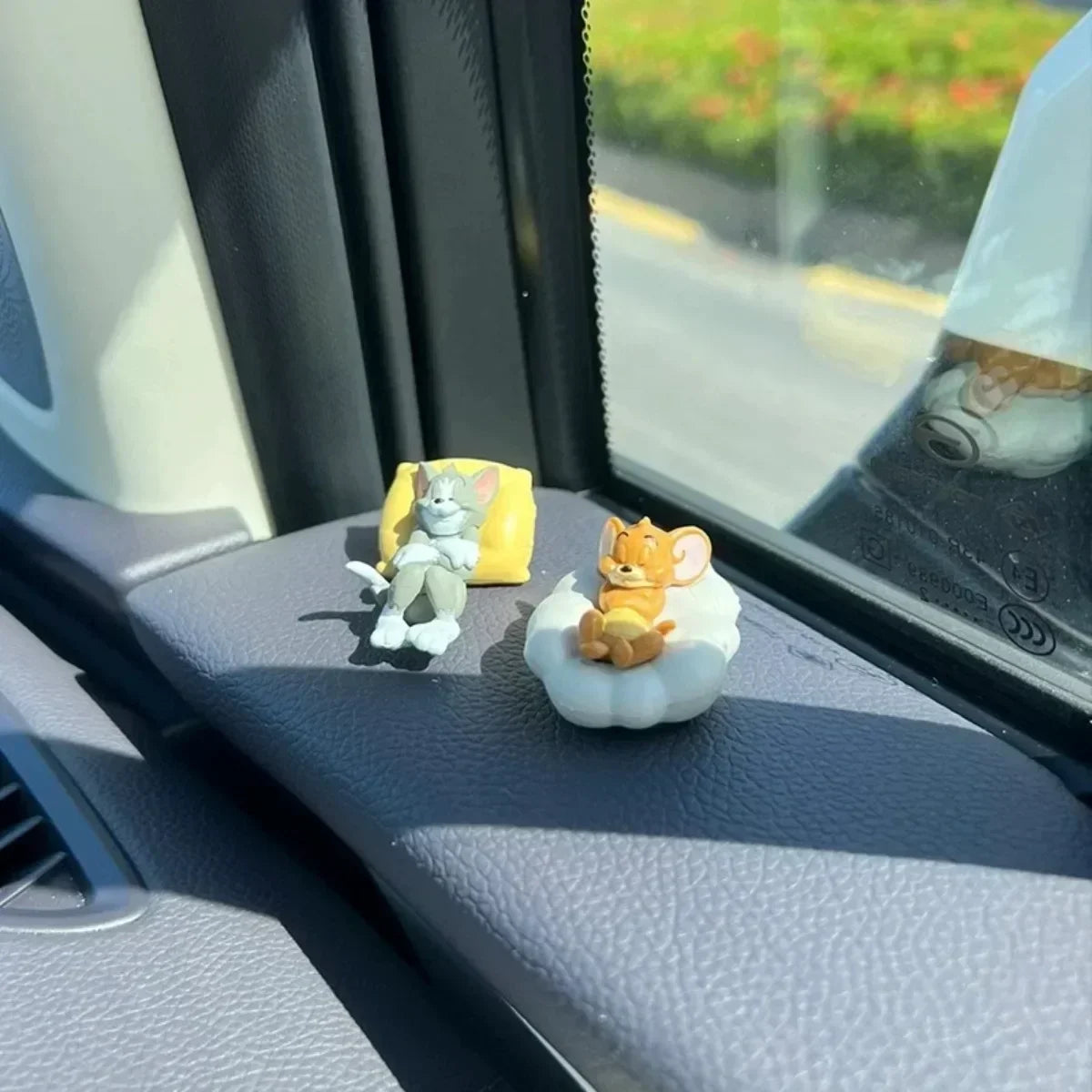 Figurines Tom & Jerry – Décoration mignonne pour voiture & bureau